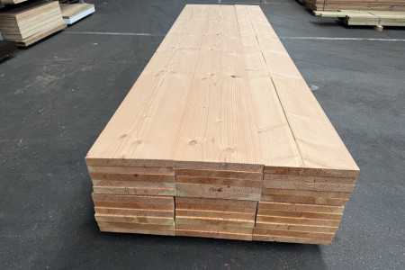 Brede Douglas planken geschaafd 40mm dik en 300 & 380mm breed