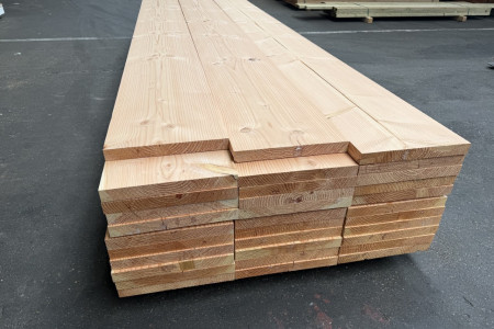 Brede Douglas planken geschaafd 40mm dik en 300 & 380mm breed