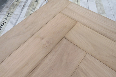 18,6m² Eikenhouten Visgraat vloer 120x720mm 16/4