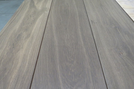 49m² Eikenhouten Duo vloer dubbel gerookt 15/4x220mm
