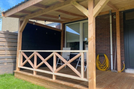 Fraaie veranda in Maasdijk