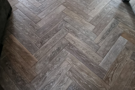 Mooie visgraat vloer van duurzaam Eikenhout