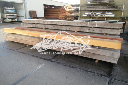 Douglas balken 200x300x6100mm in de aanbieding